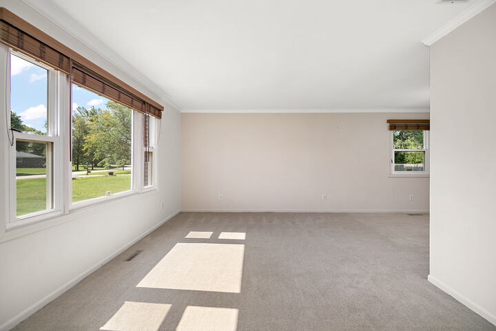 Property Photo: 1005 Paul Drive IL 60964