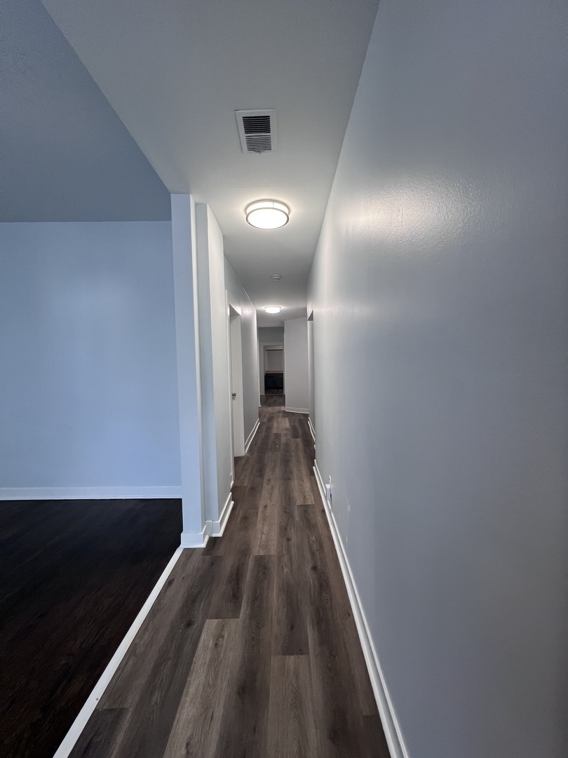 Property Photo: 7026 S Wentworth Avenue 1stfl IL 60621