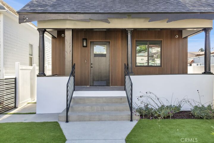 Property Photo:  629 Olive Avenue  CA 90802 
