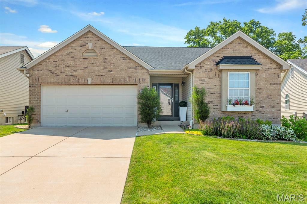 Property Photo: 256 Spring Borough Circle Drive MO 63368