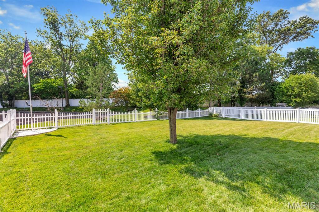 Property Photo:  256 Spring Borough Drive  MO 63368 