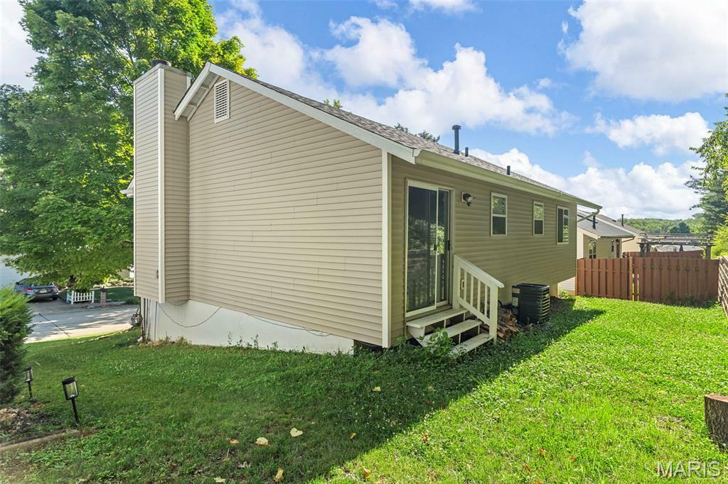 Property Photo: 941 Wynstay Circle MO 63088