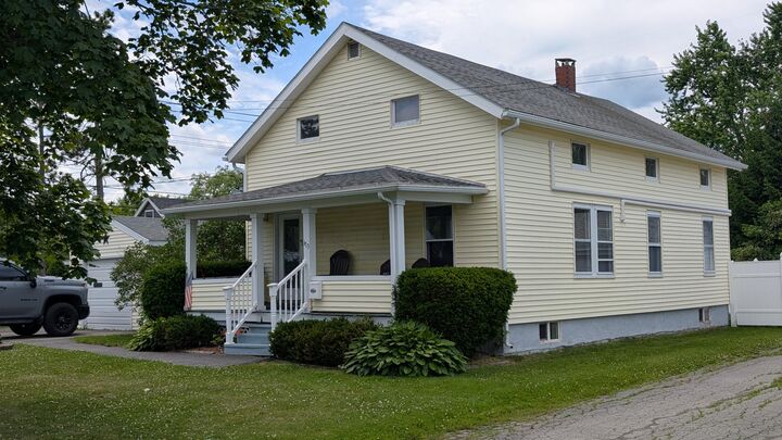 Property Photo:  173 Chamberlain Street  ME 04412 