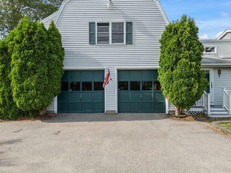Property Photo: 93 Sanford Road ME 04090