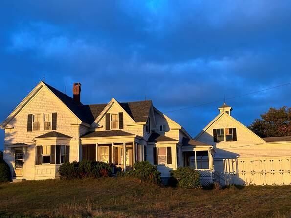 Property Photo:  881 Pond Road  ME 04607 