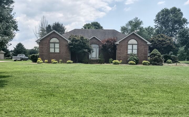 1000 Nina Dr  Springfield TN 37172 photo