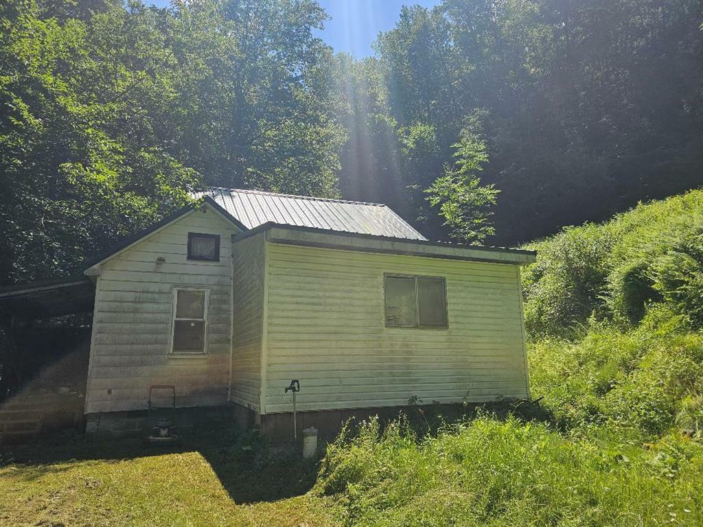 Property Photo: 225 Logue Run Rd PA 16720