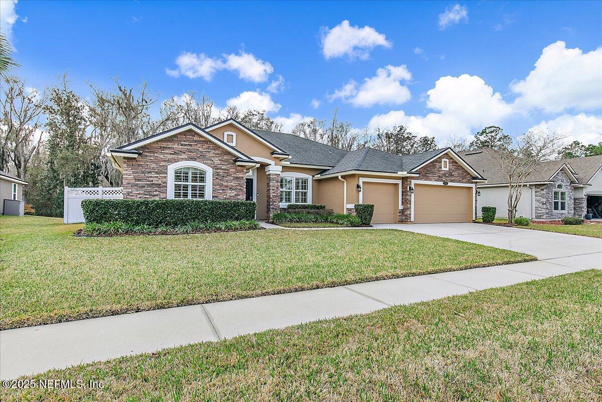 Property Photo: 721 W Kings College Drive FL 32259