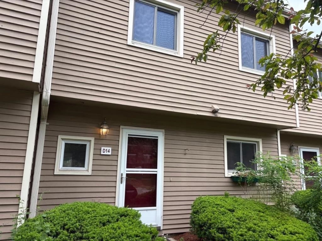 14 Stonehedge Drive  Burlington VT 05405 photo