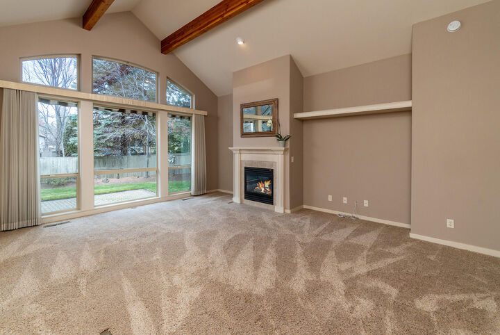 Property Photo:  60943 Summerwood Way  OR 97702 