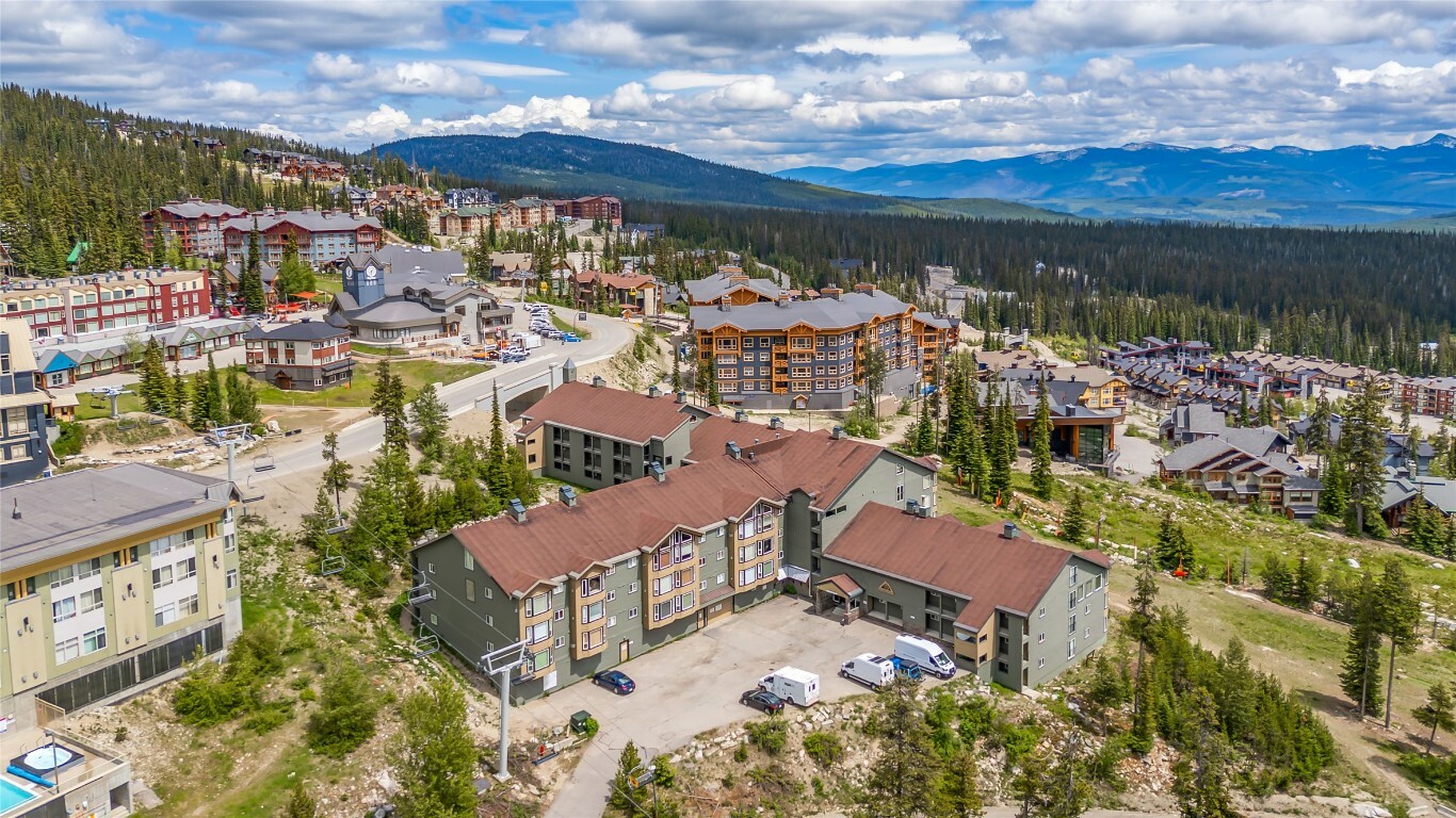 Property Photo: 105 Kettle View Road 505 BC V1Y 4C9