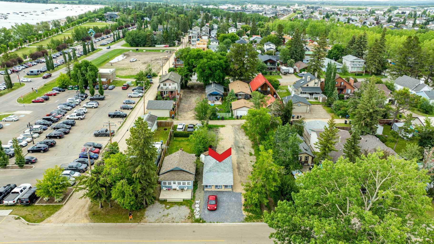 Property Photo: 5023 44 Street AB T4S 1C6