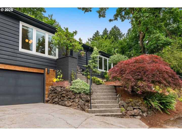Property Photo:  6945 SW 7th Ave  OR 97219 