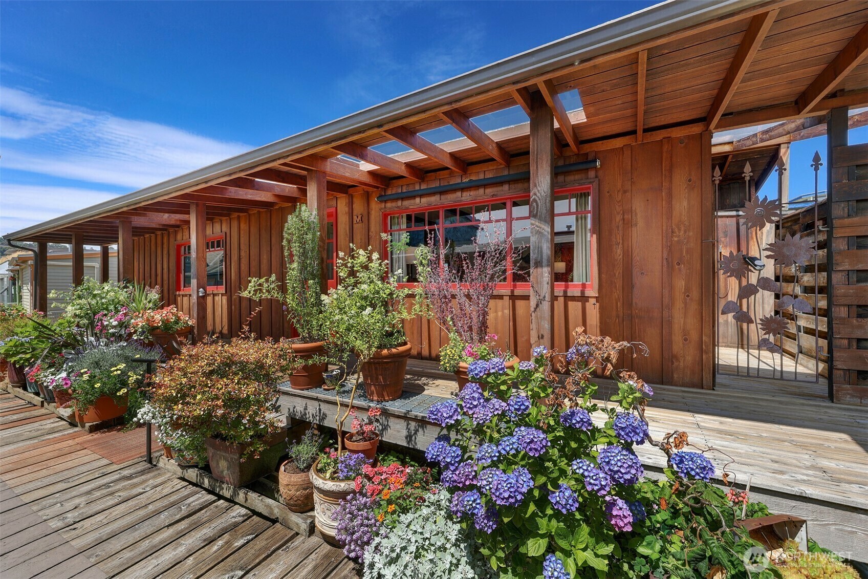 Property Photo: 2019 Fairview Avenue E M WA 98102