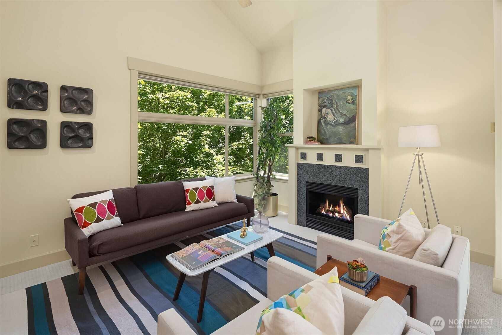 Property Photo: 2035 Eastlake Avenue E 301 WA 98102