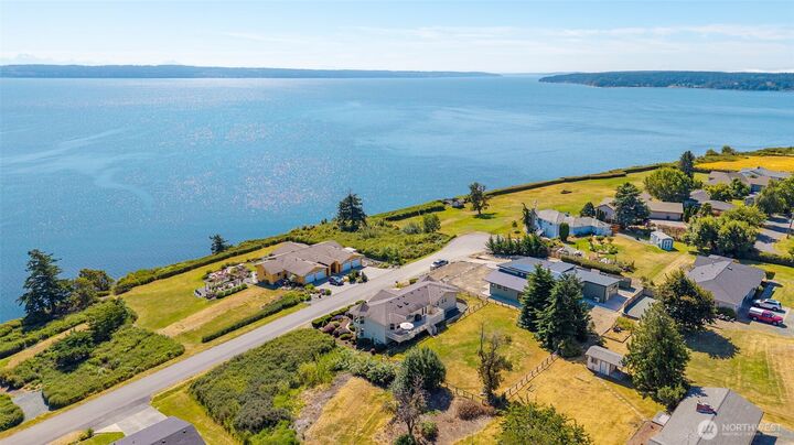 Property Photo:  1223  Rainier Lane  WA 98277 