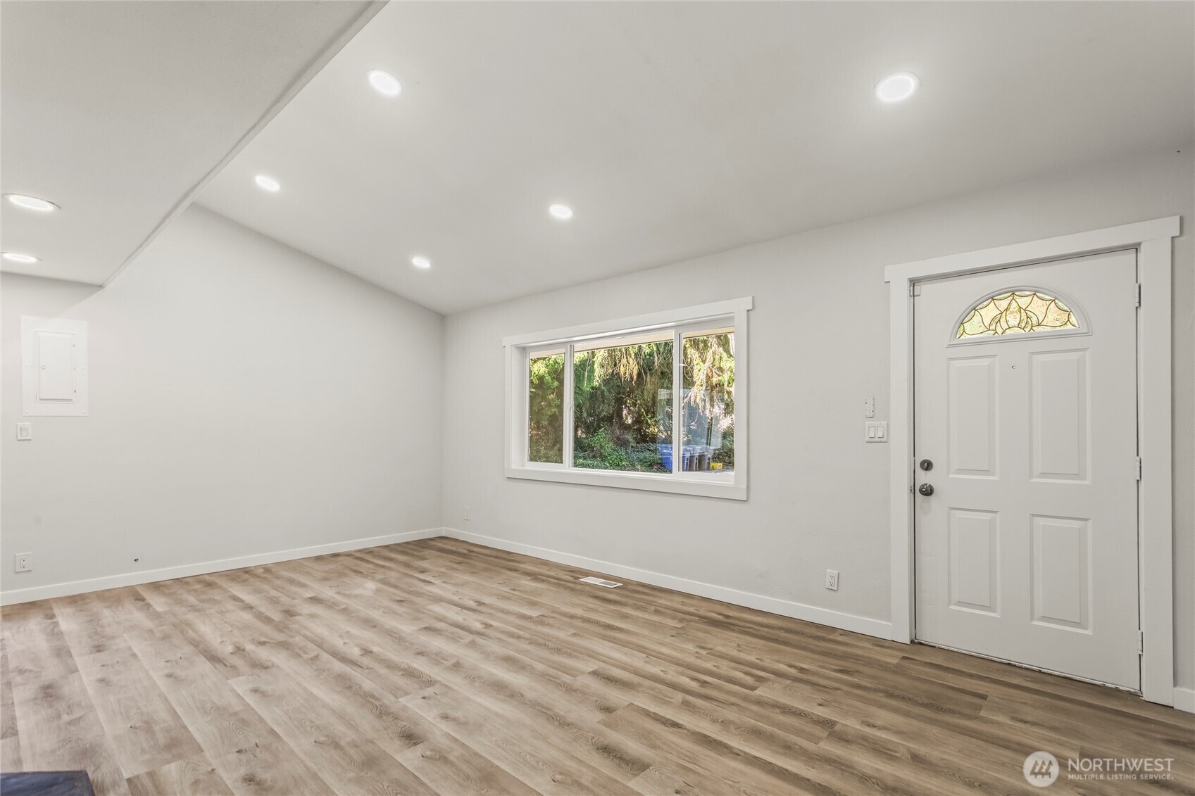 Property Photo:  21136  33rd Avenue S  WA 98198 