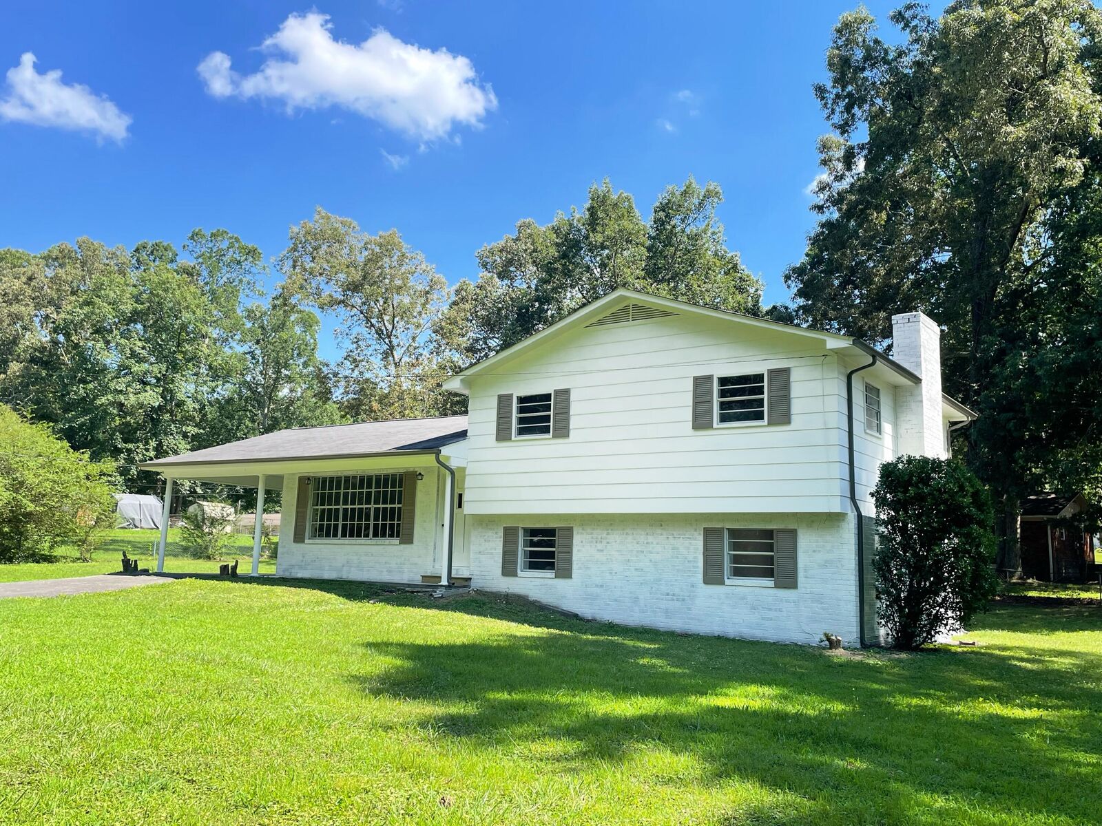 Property Photo: 1910 Woodlawn Street TN 37323