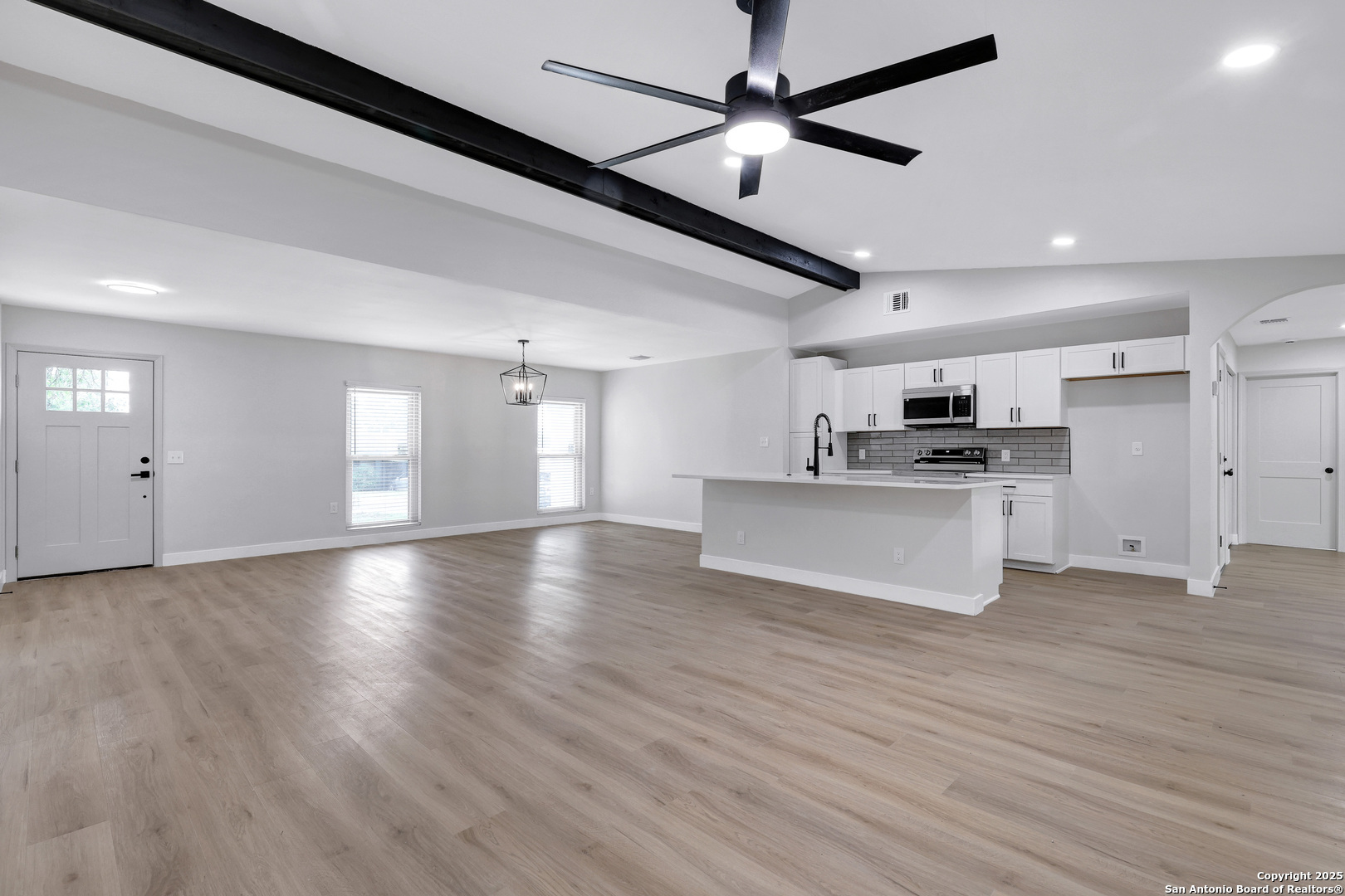Property Photo: 5807 Sun Ridge TX 78247