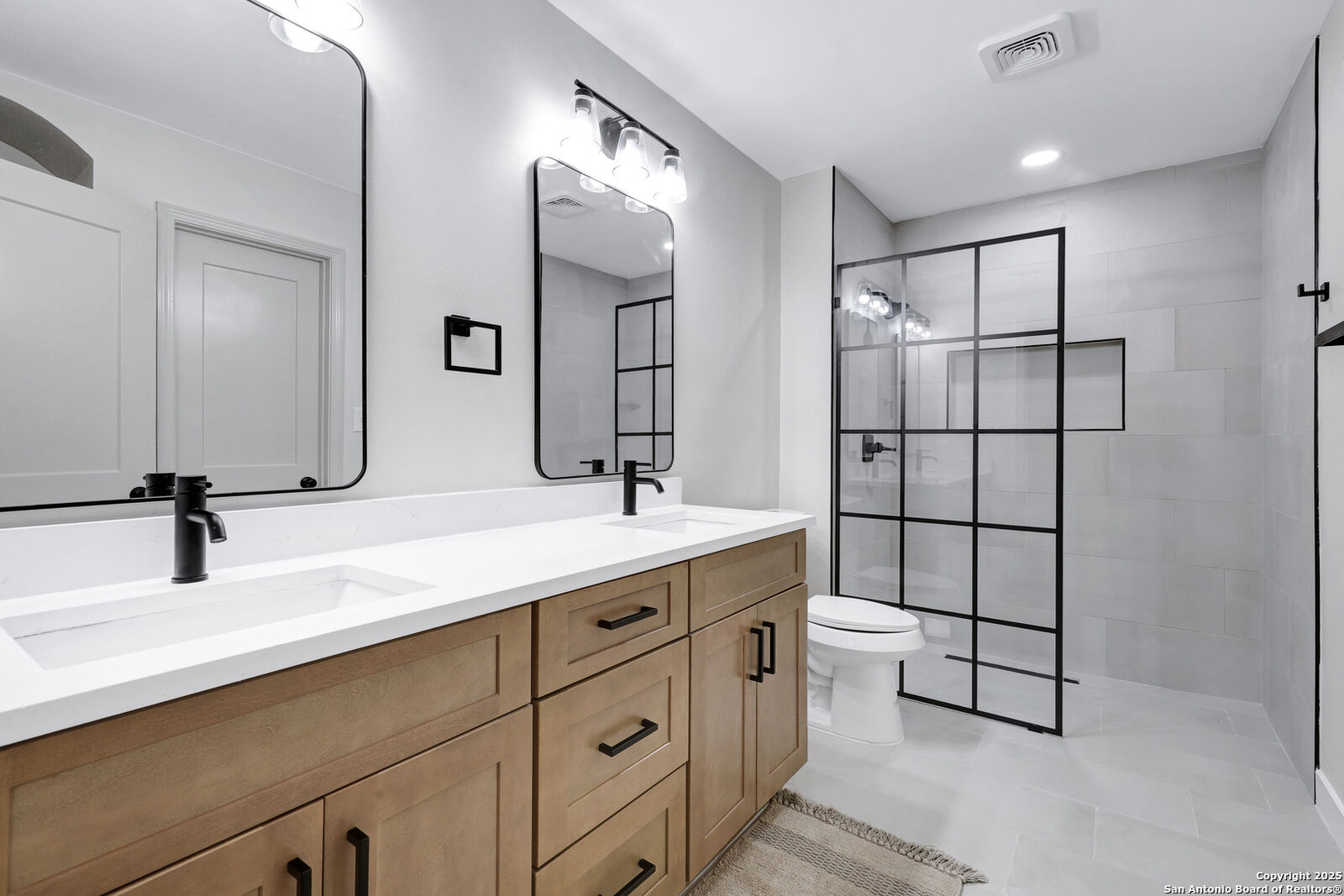 Property Photo:  5807 Sun Ridge  TX 78247 