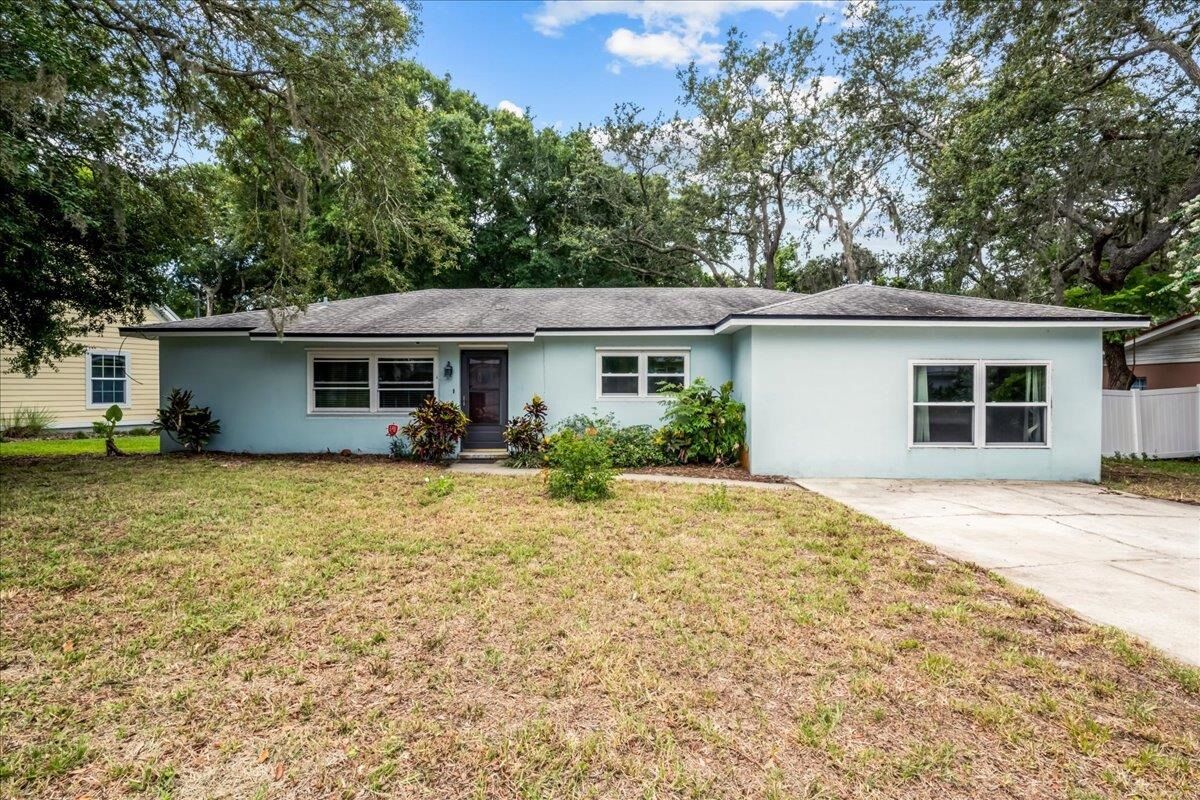 Property Photo:  603 Mariposa St  FL 32080-0000