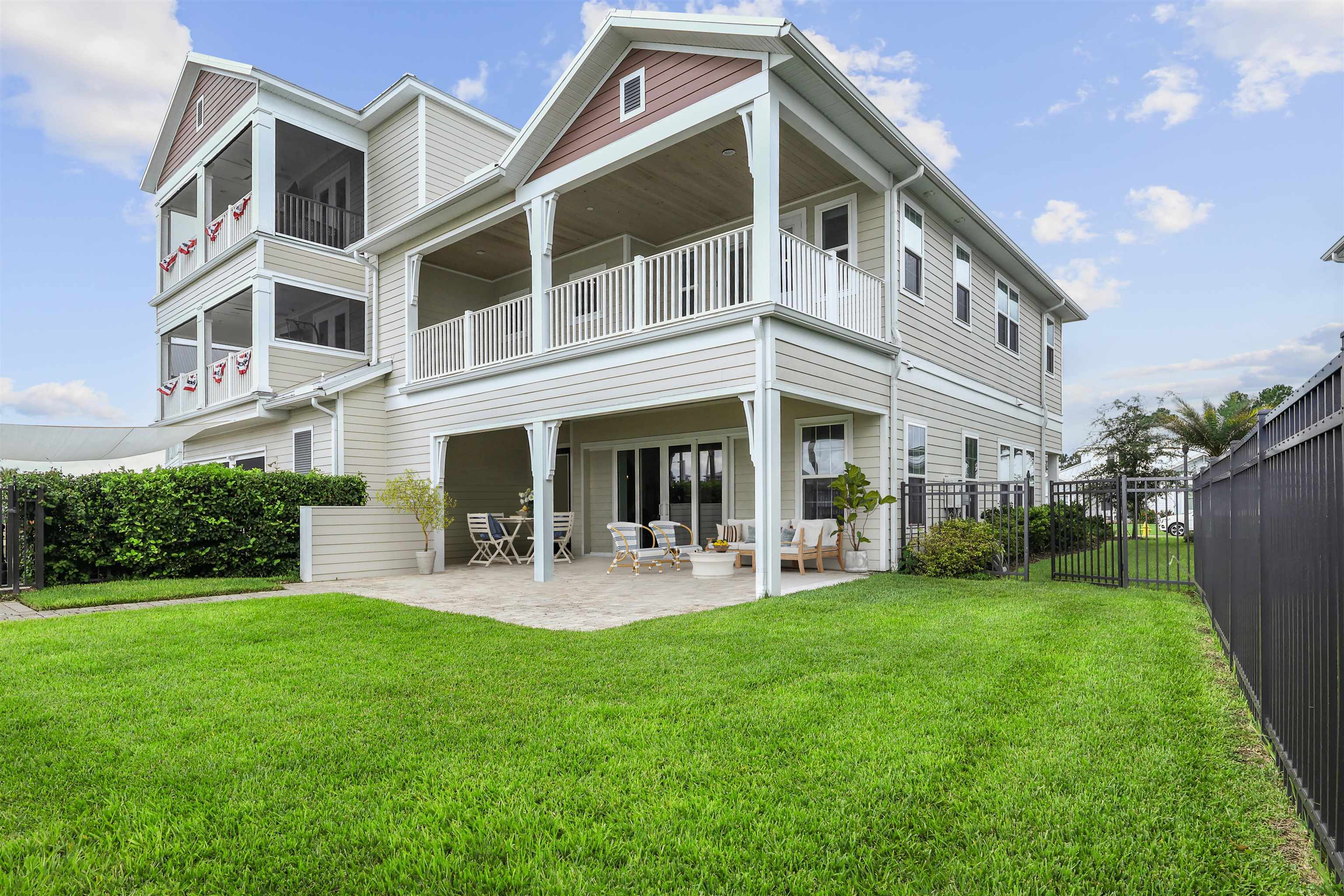 Property Photo: 457 Marquesa Cir FL 32259