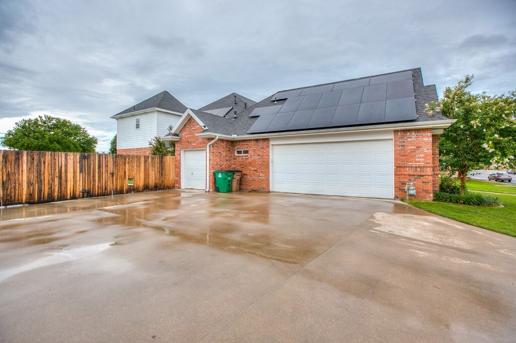Property Photo: 4809 N Bentwood Dr TX 76904