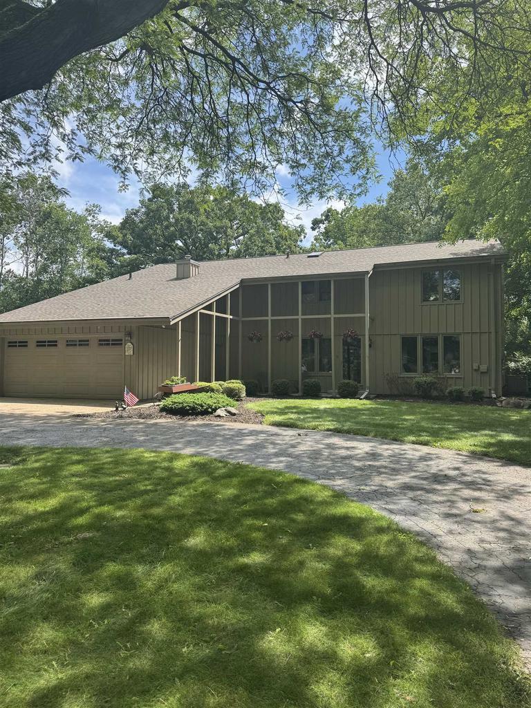 W857 Summit Court  Green Lake WI 54941 photo