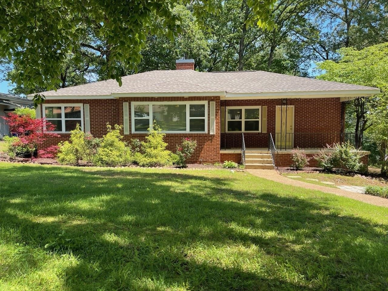 Property Photo:  1818 Tune Ave  AL 35630 - FLORENCE 