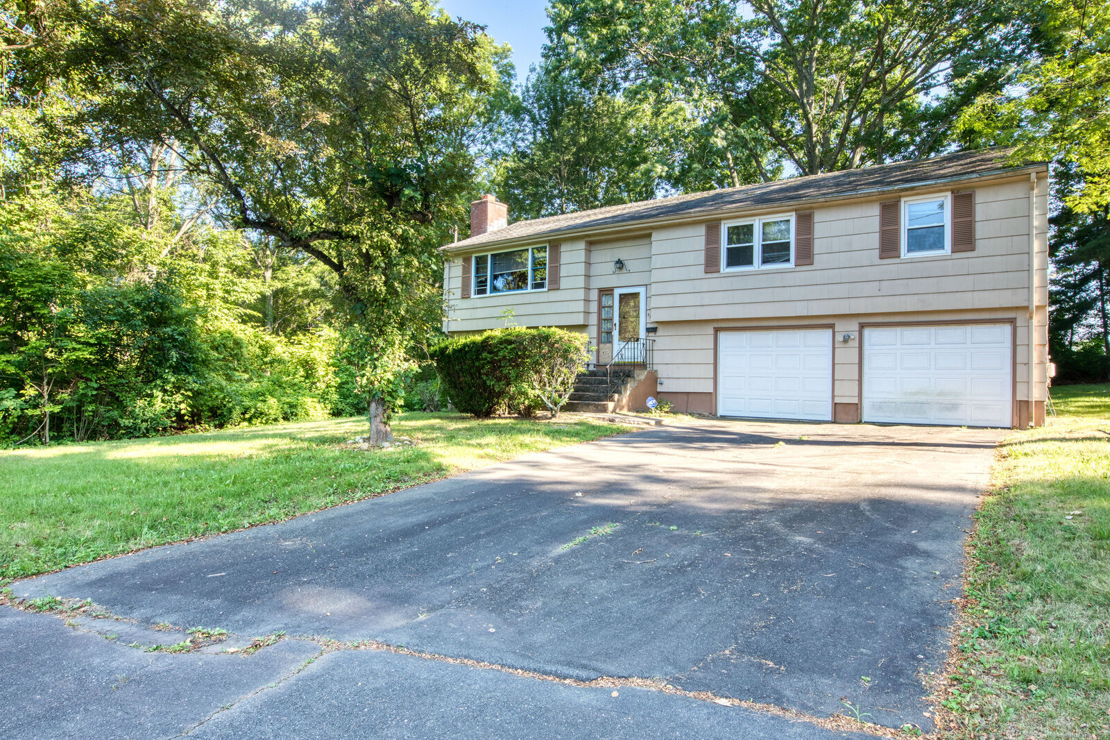 Property Photo:  41 Florence Road  CT 06002 