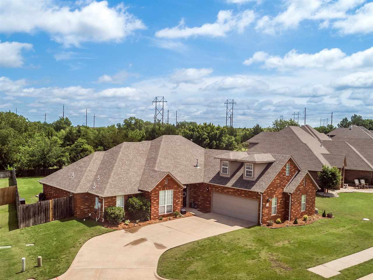 Property Photo: 414 Amethyst Avenue OK 74075