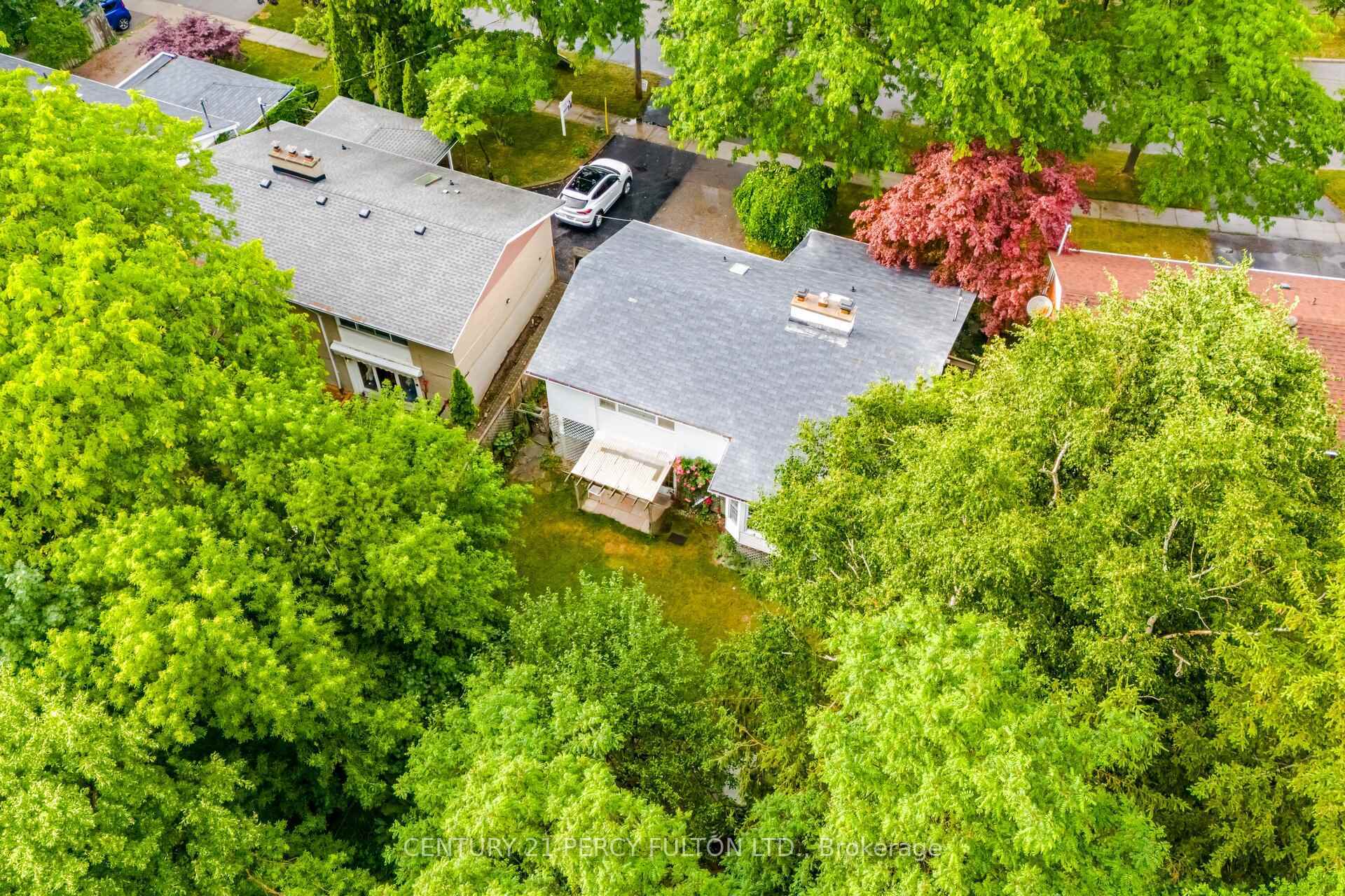 Photo de la propriété:  27 Benleigh Drive  ON M1H 1J1 