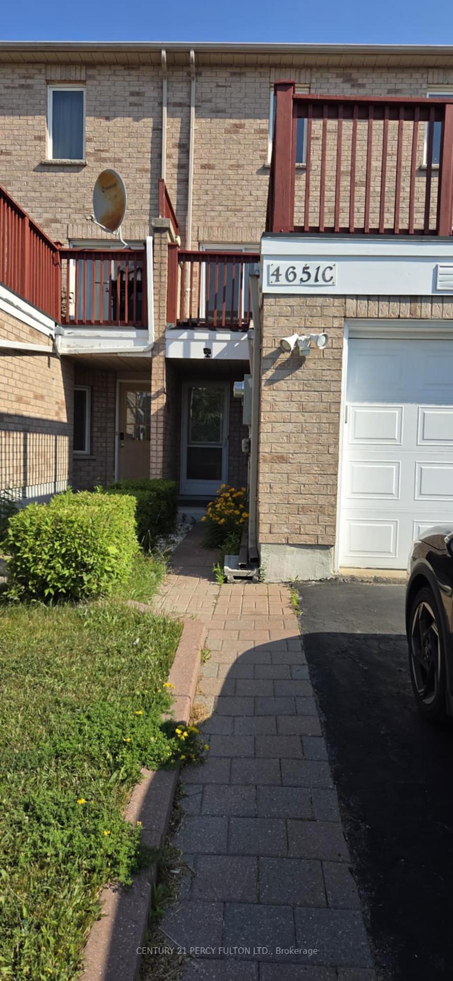 Photo de la propriété: 4651C Kingston Road Main Level ON M1E 2P8