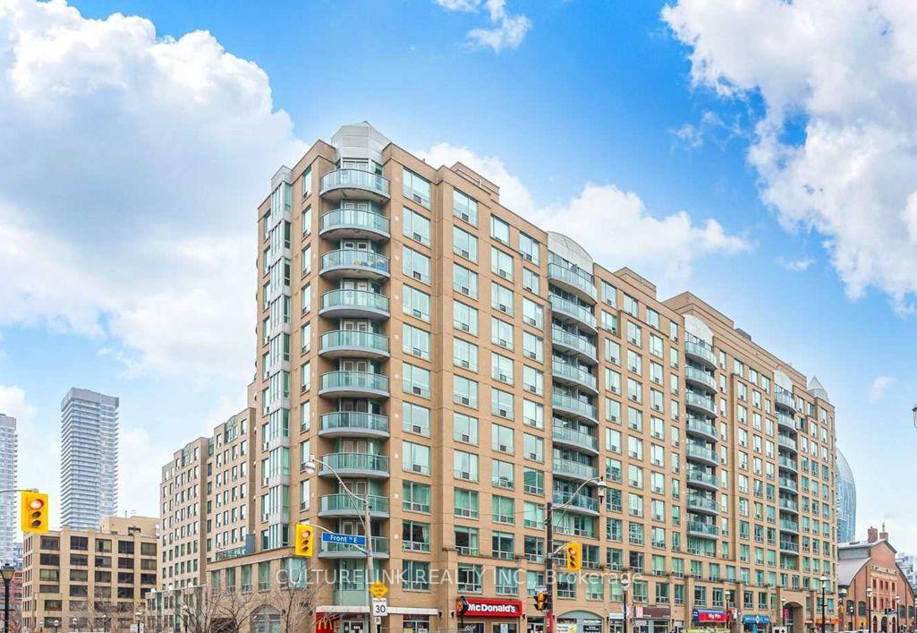 Property Photo: 109 Front Street E Ph08 ON M5A 4P7
