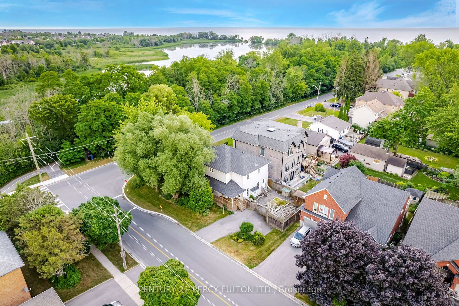 Property Photo: 1104 Shoal Point Road ON L1S 1E2