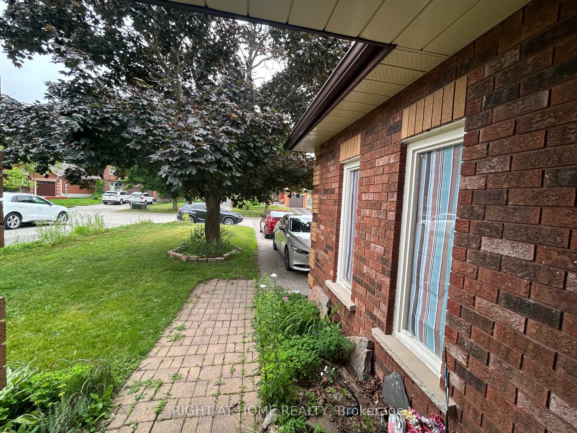 Property Photo:  