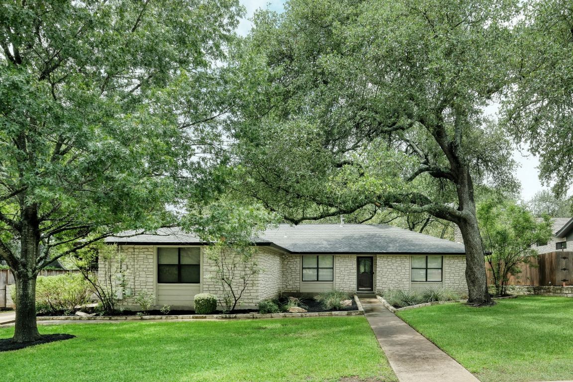 Property Photo:  6705 Manzanita Street  TX 78759 