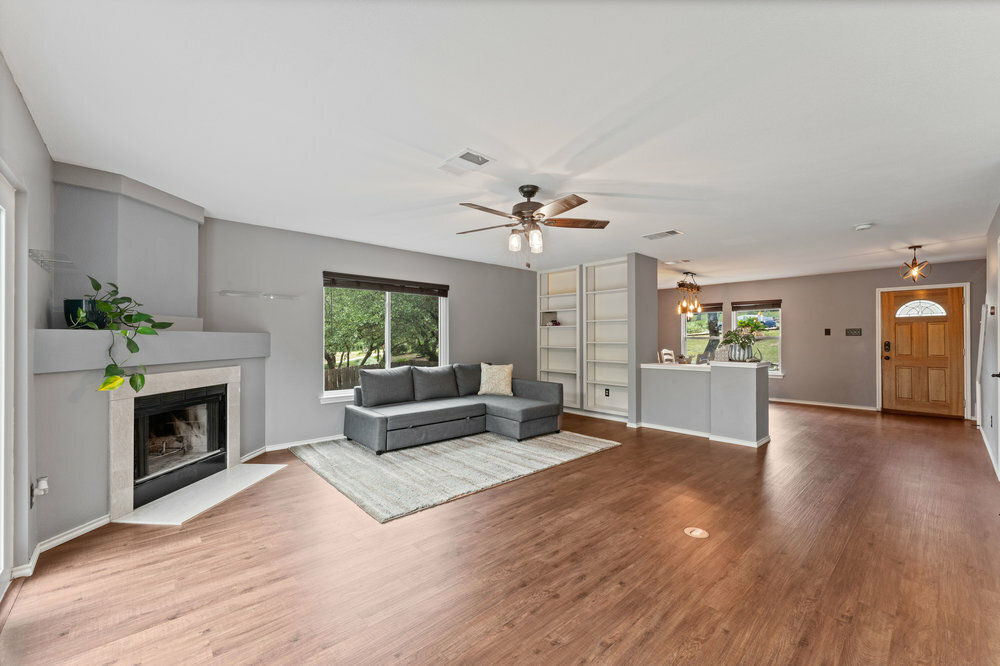 Property Photo: 310 Spacious Sky TX 78260