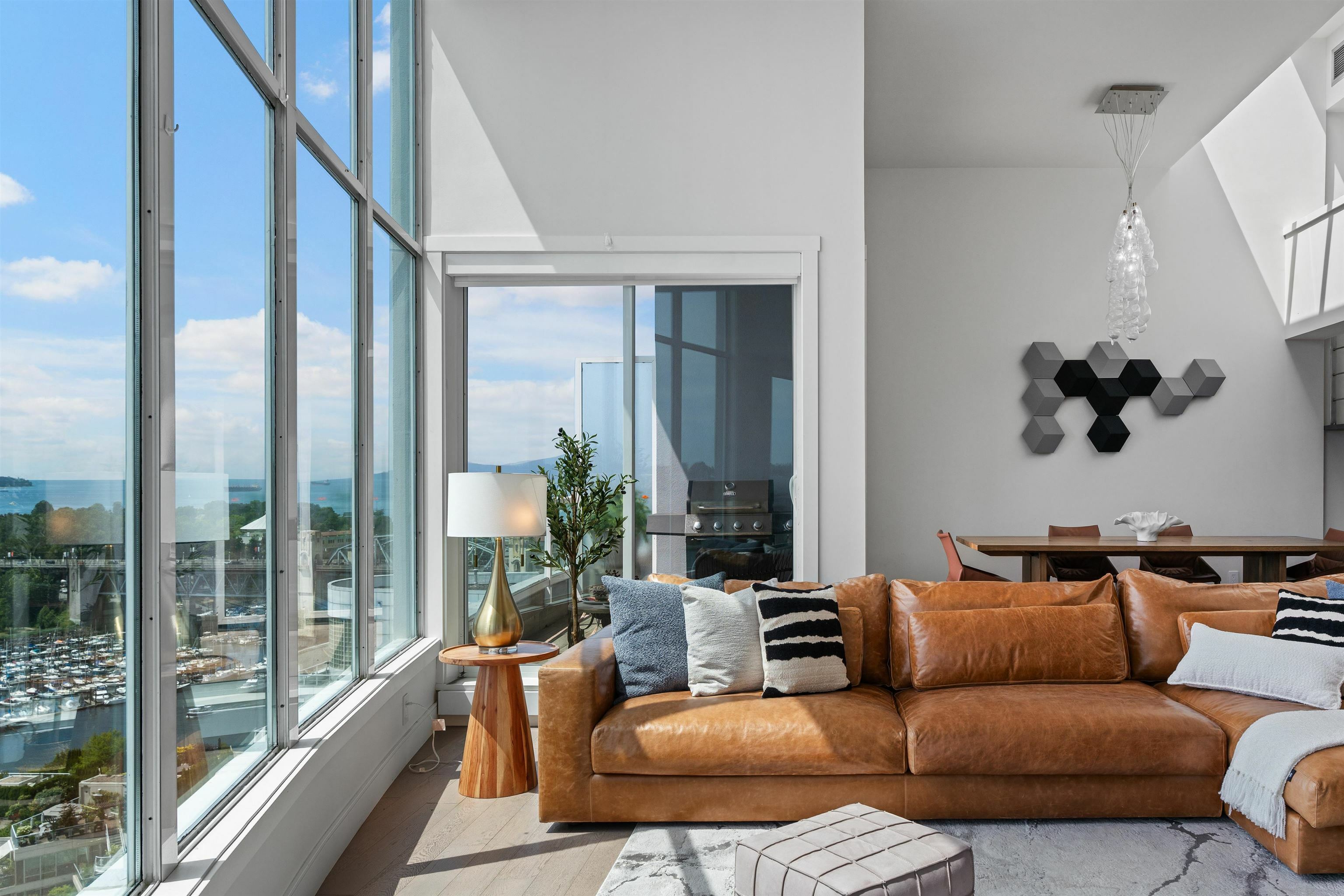 Property Photo: 1500 Howe Street 2403 BC V6Z 2N1
