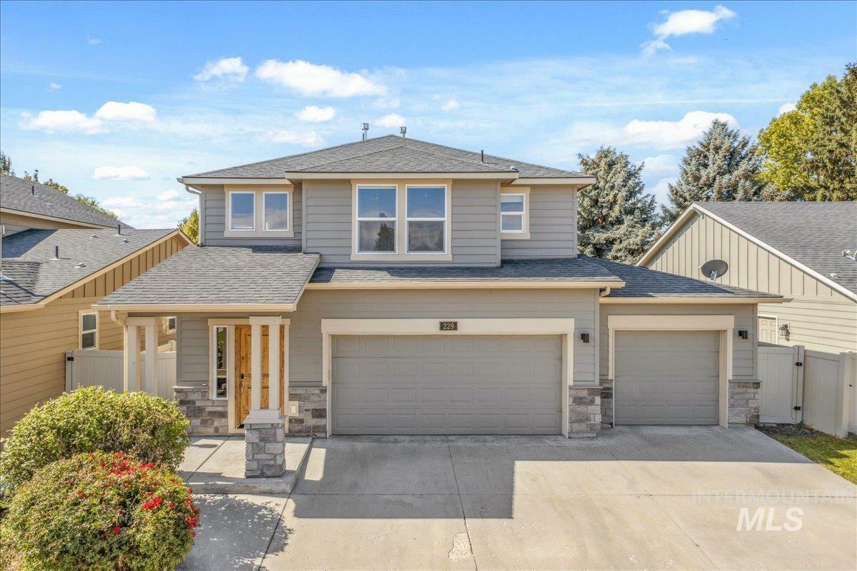 Property Photo: 229 E Whitespur St. ID 83642