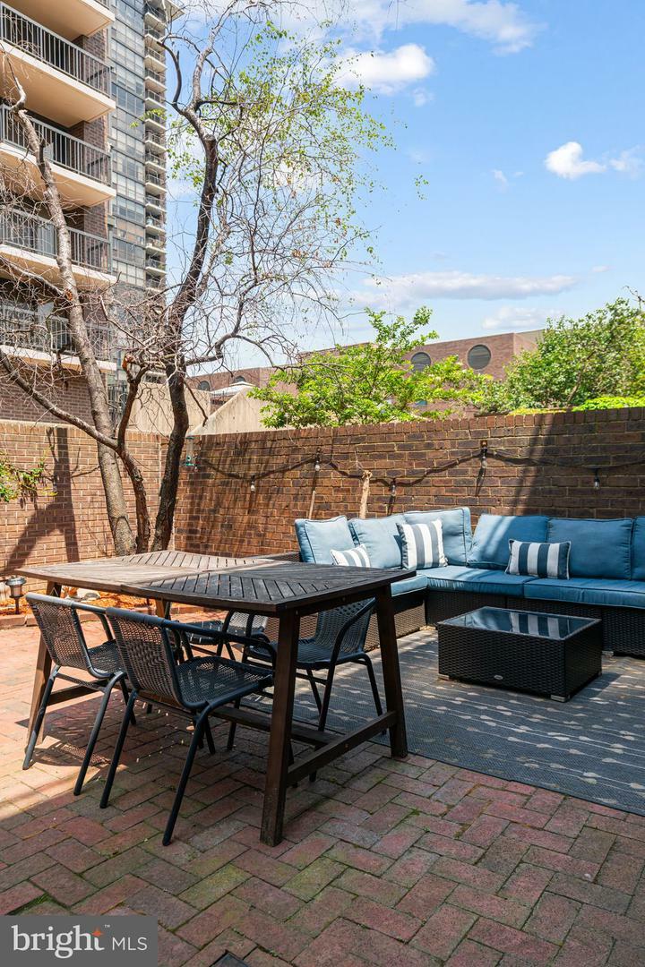 Property Photo: 528 Manning Walk PA 19106