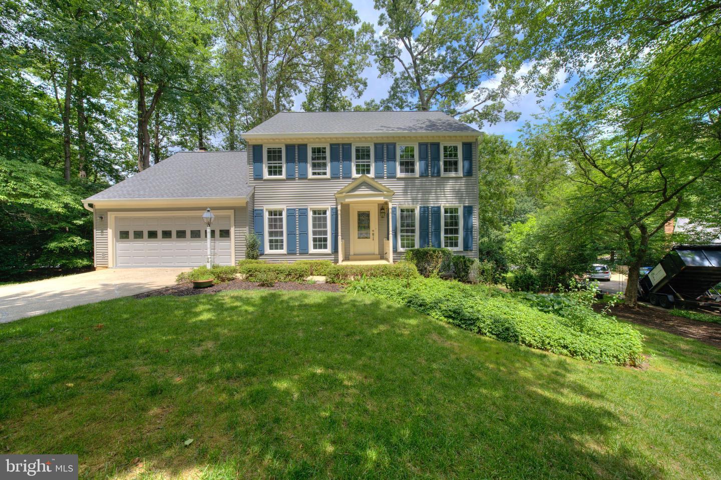 Property Photo: 1566 Old Eaton Lane VA 20194