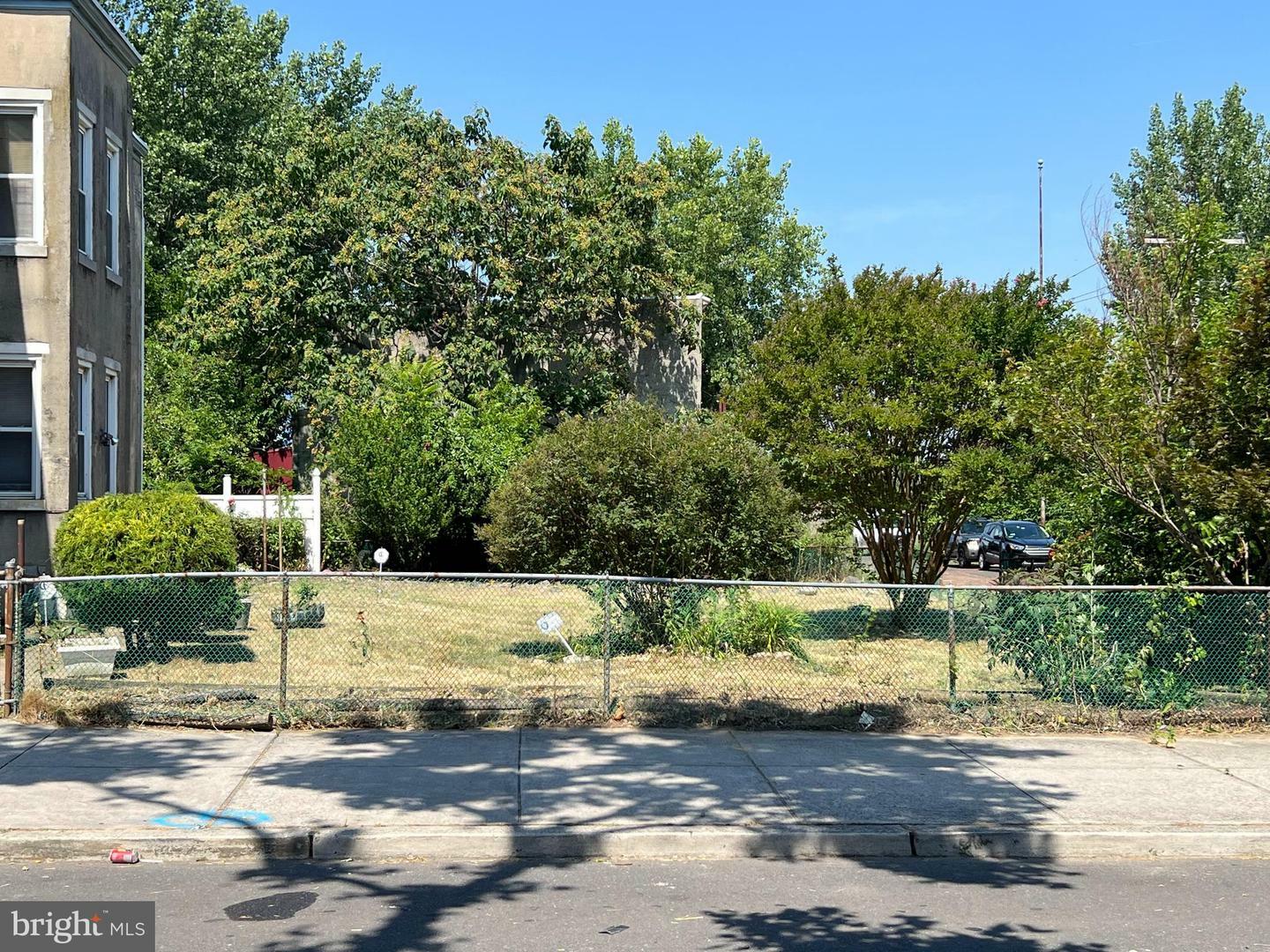 Property Photo: 1009 N 6th Street NJ 08102