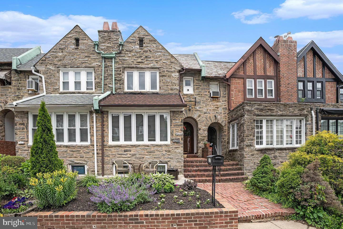 Property Photo: 2637 Lenape Road PA 19131