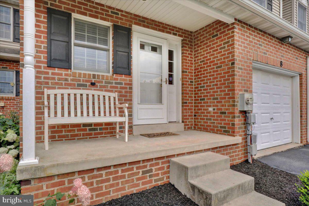 Property Photo: 8 Spring Hill Lane PA 17554