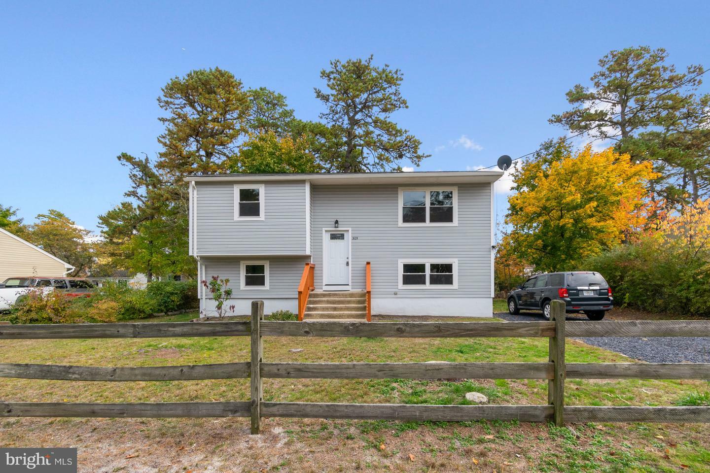 Property Photo: 305 Wichita Trail NJ 08015