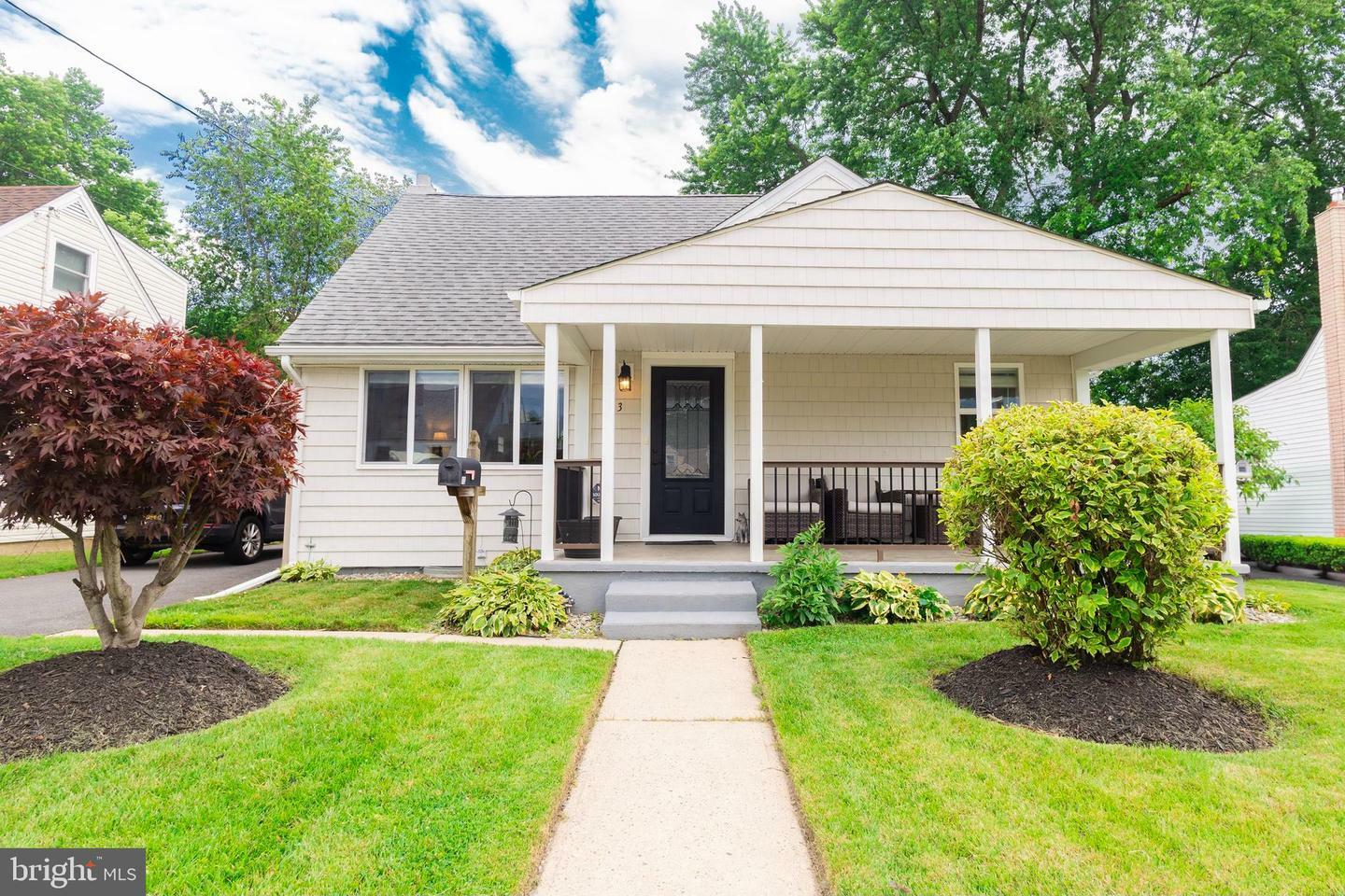 13 Wolf Drive  Hamilton NJ 08610 photo