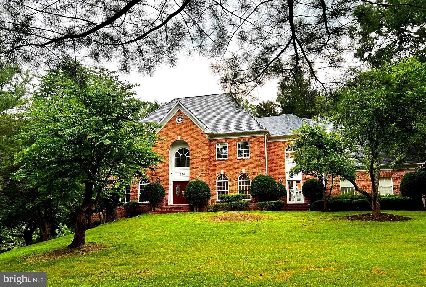 250 Golden Woods Court  Great Falls VA 22066 photo