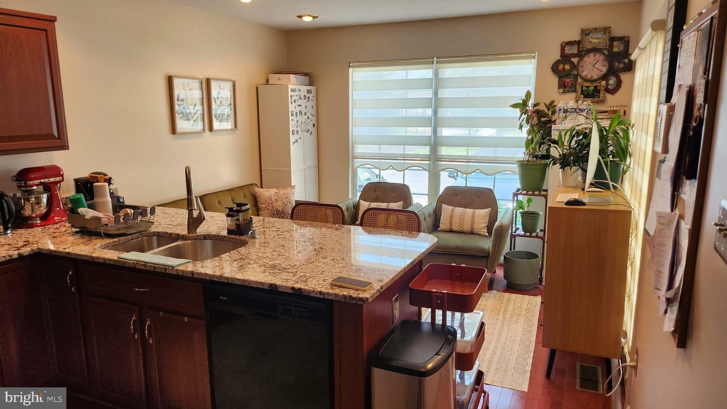 Property Photo: 13107 Misty Glen Lane VA 22033