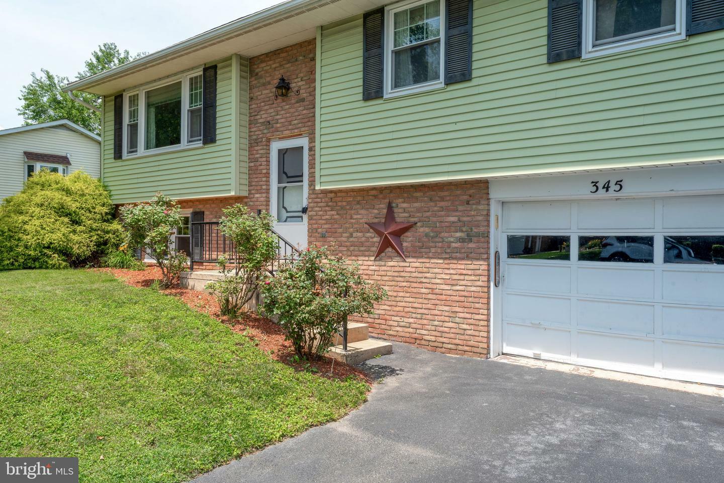 Property Photo: 345 Caraway Drive PA 17554